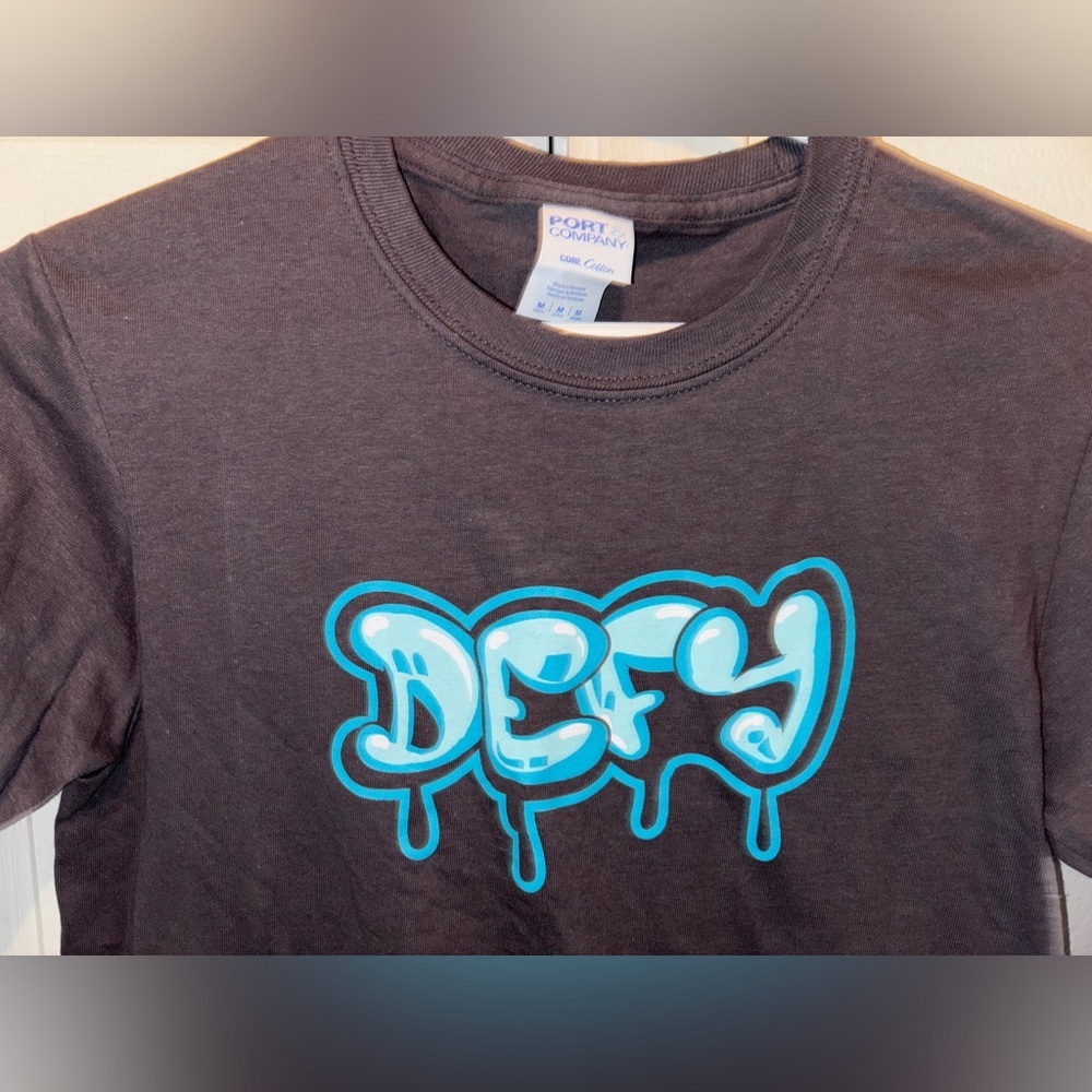 Vintage unisex tee medium bodycon DEFY logo tee semi cropped sexy streetwear - Picture 8 of 8